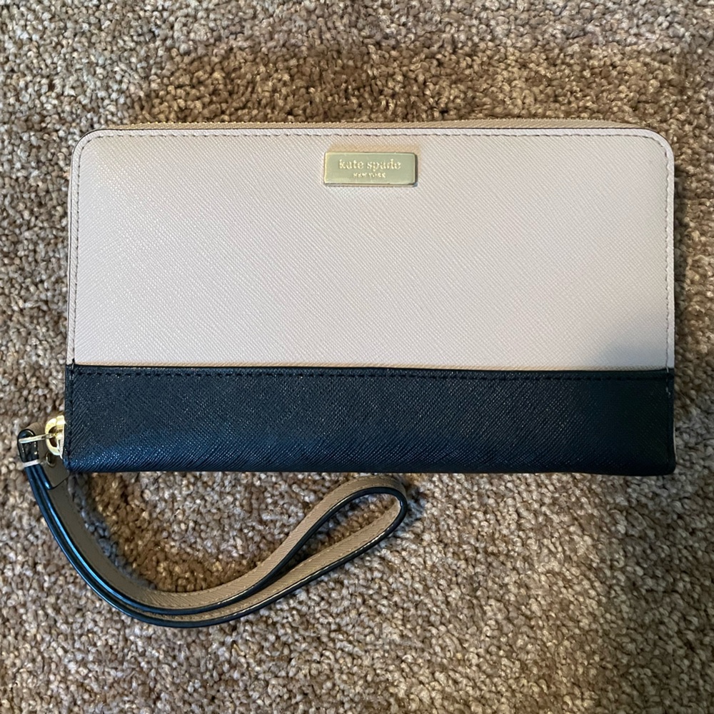 Kate Spade Two-Tone Black and Pink Cream Wristlet